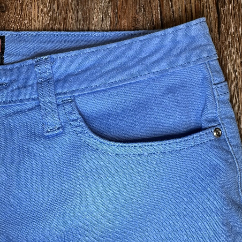 Lee Womens Bermuda Shorts 12 Medium Cornflower Blue Stretch Mid Rise Casual - Picture 3 of 11